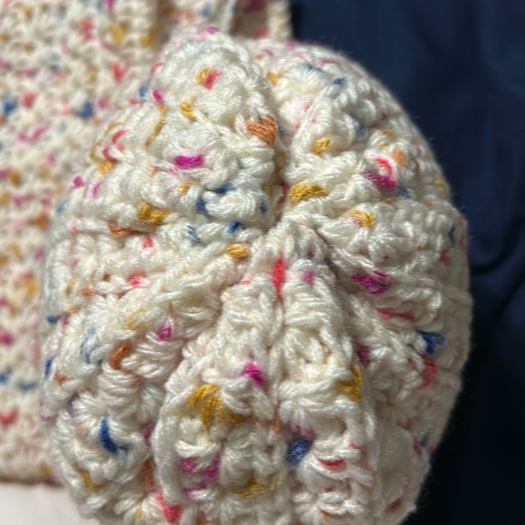 KIDS-Crochet Hat and Scarf Set - Picture 6 of 7